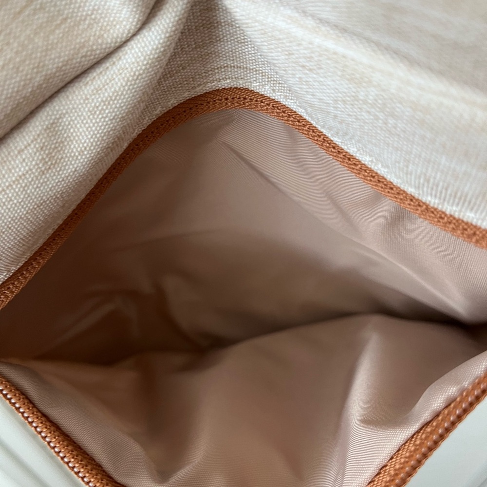 Cream Crossbody Bag - Picture 7 of 7